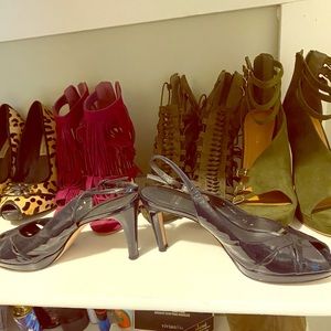 Stuart Weitzman peep toe navy blue slingbacks 👠